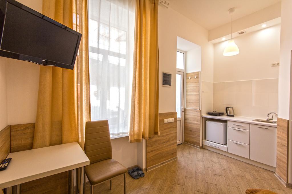 לבוב Mini Smart Apartments On Shpytalna 13- Economy Apartment מראה חיצוני תמונה